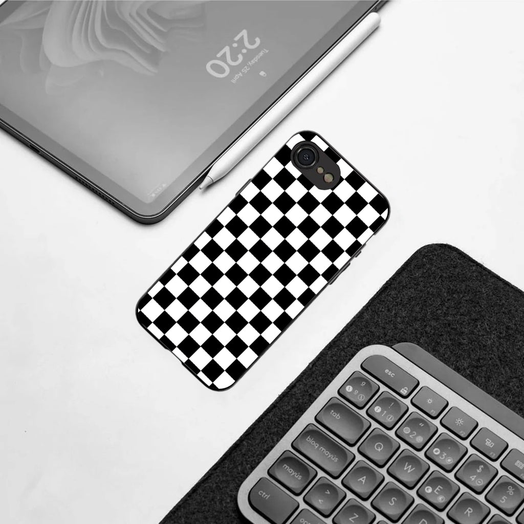 Black & White Check Pattern phone case for iphone 16E | Glass case