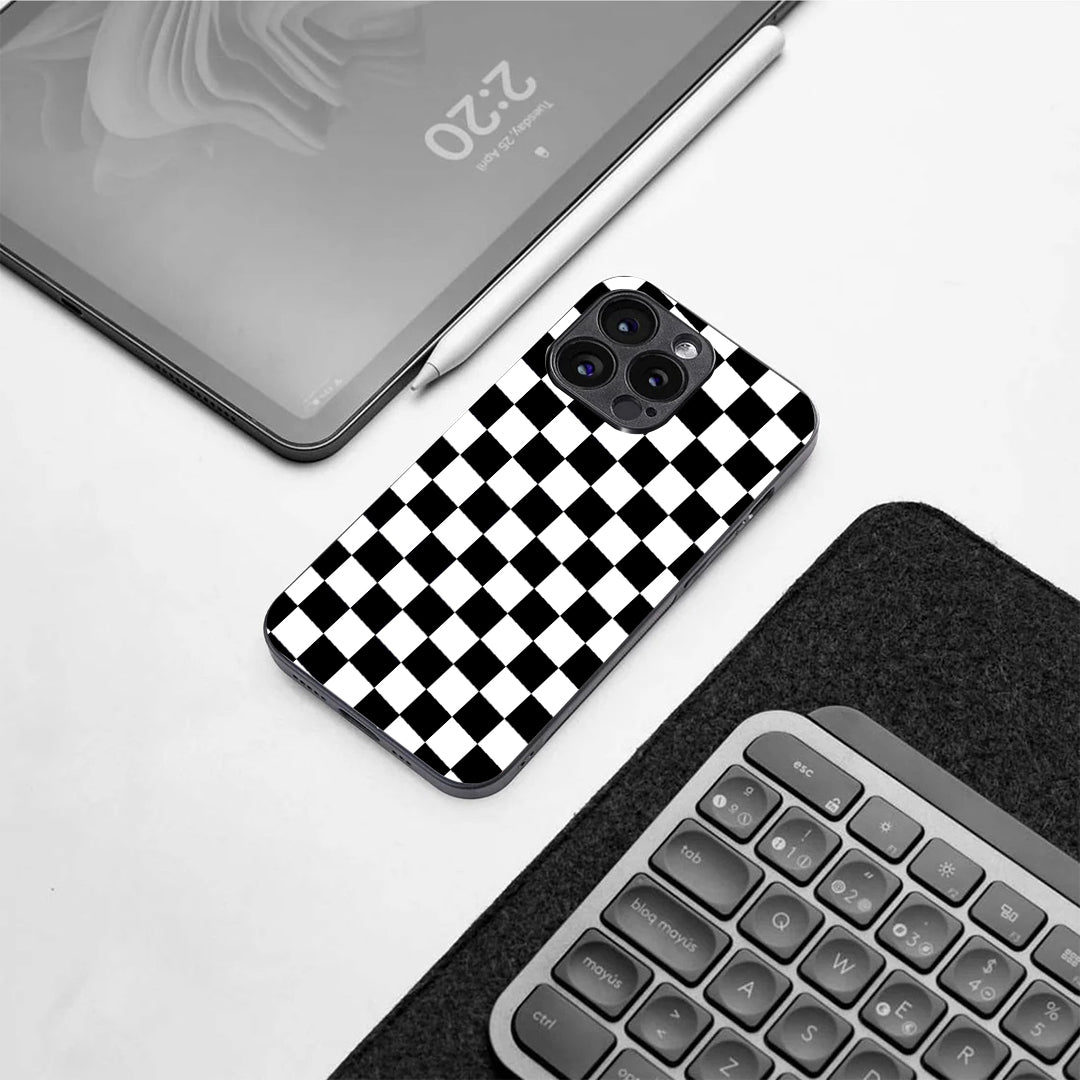 Black & White Check Pattern phone case for iphone 16 pro | Glass case